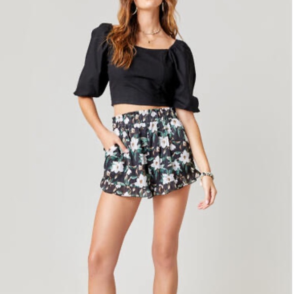 REGINA FLORAL RUFFLE SOFT SHORTS - Picture 3 of 5